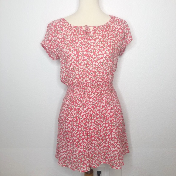 Honey Punch Dresses Honey Punch Coral Colored Floral Dress Medium